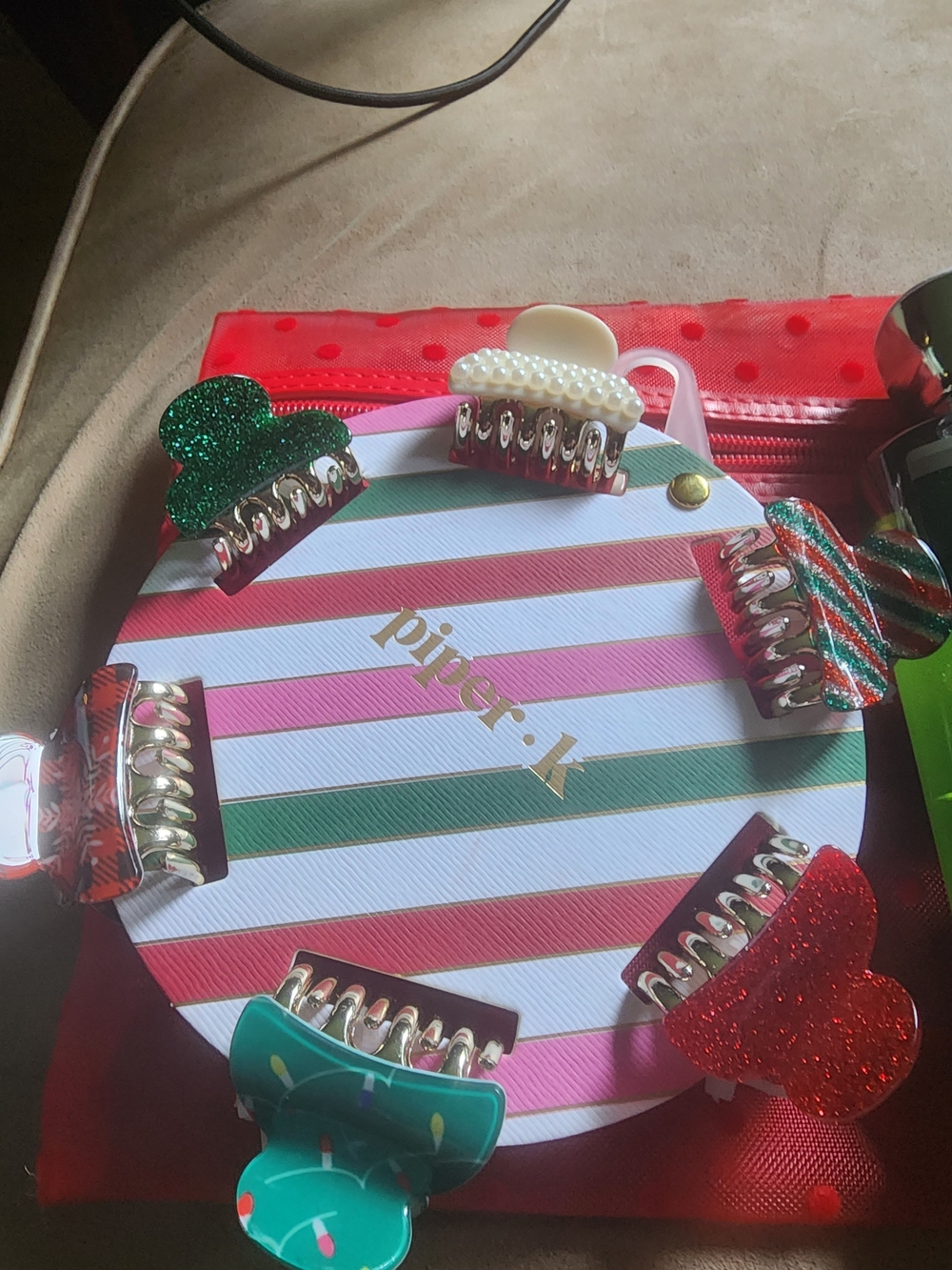Bath & Body Works Vanilla Bean Noel Body Wash Piper K Hair Clips Beauty Bag - Picture 8 of 8